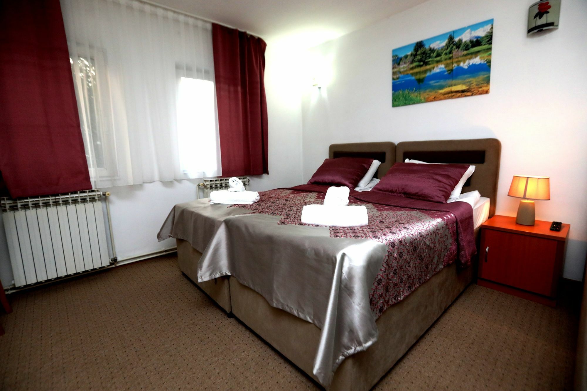 Hotel Irmak Sarajevo Bagian luar foto